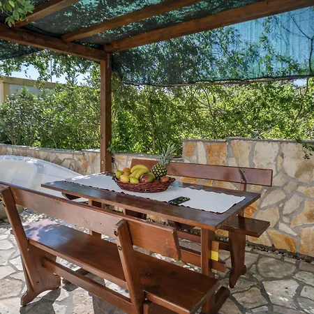 Dorijana, A Beachfront Home, Pets Welcome!