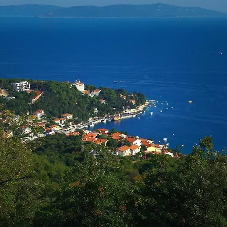 Semesterbostad Dorijana, A Beachfront *