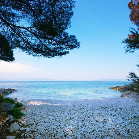 Semesterbostad Dorijana, A Beachfront *